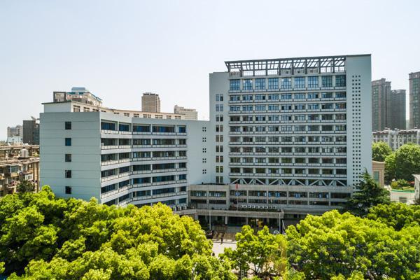 3868la天河总站(集团)股份有限公司 - Make It Possible