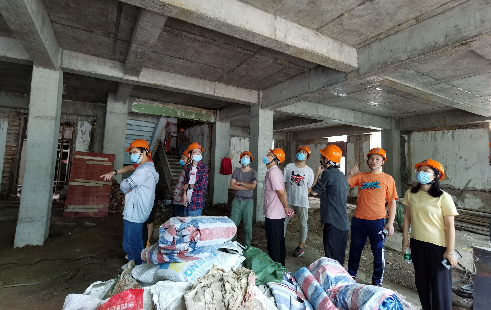 3868la天河总站(集团)股份有限公司 - Make It Possible