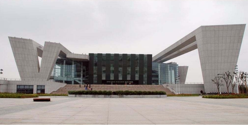 3868la天河总站(集团)股份有限公司 - Make It Possible