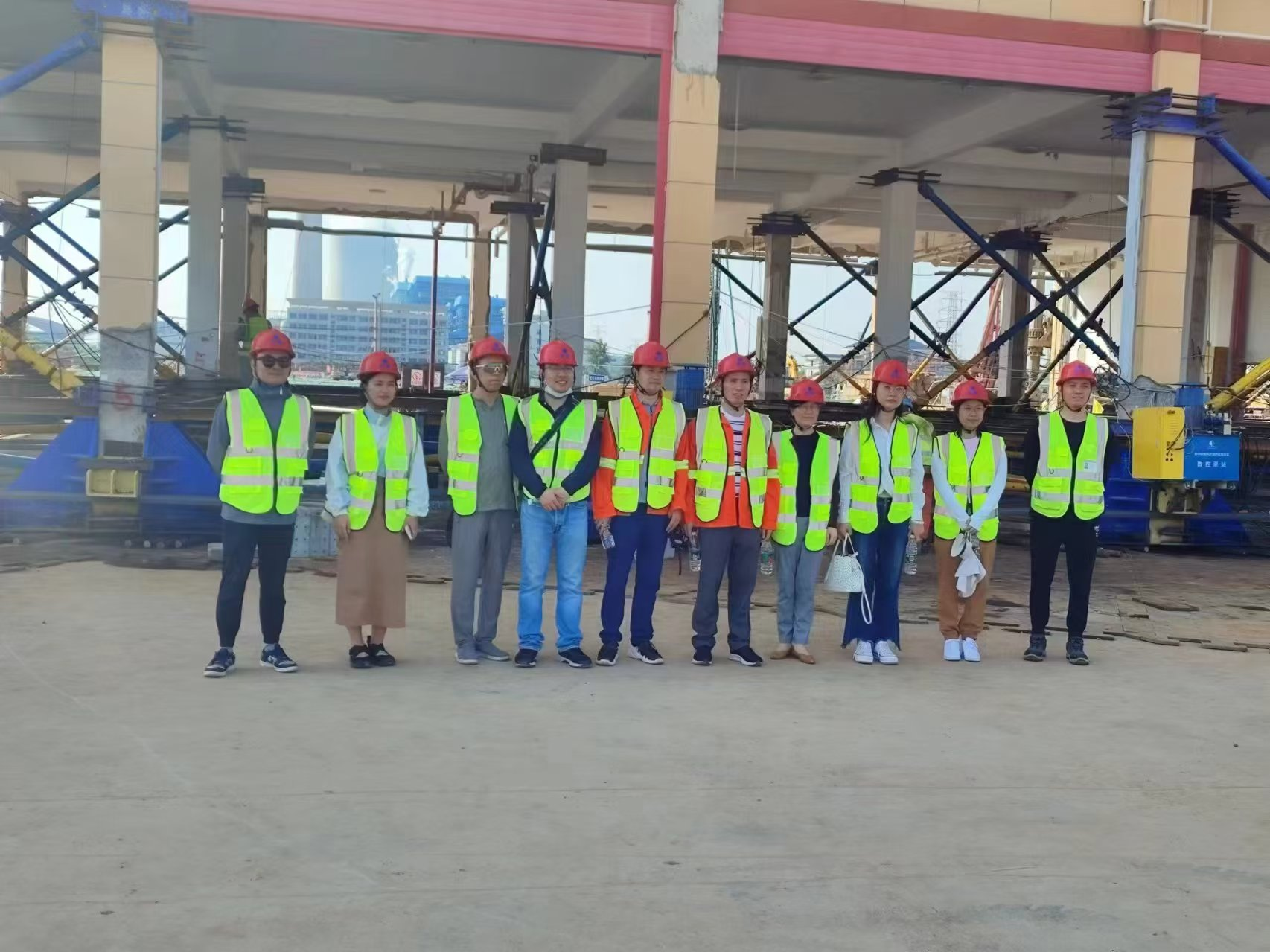 3868la天河总站(集团)股份有限公司 - Make It Possible