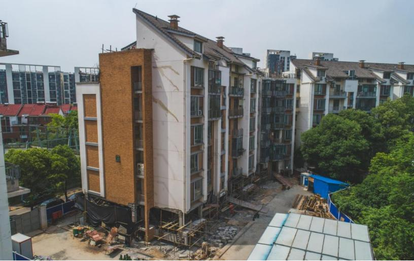 3868la天河总站(集团)股份有限公司 - Make It Possible